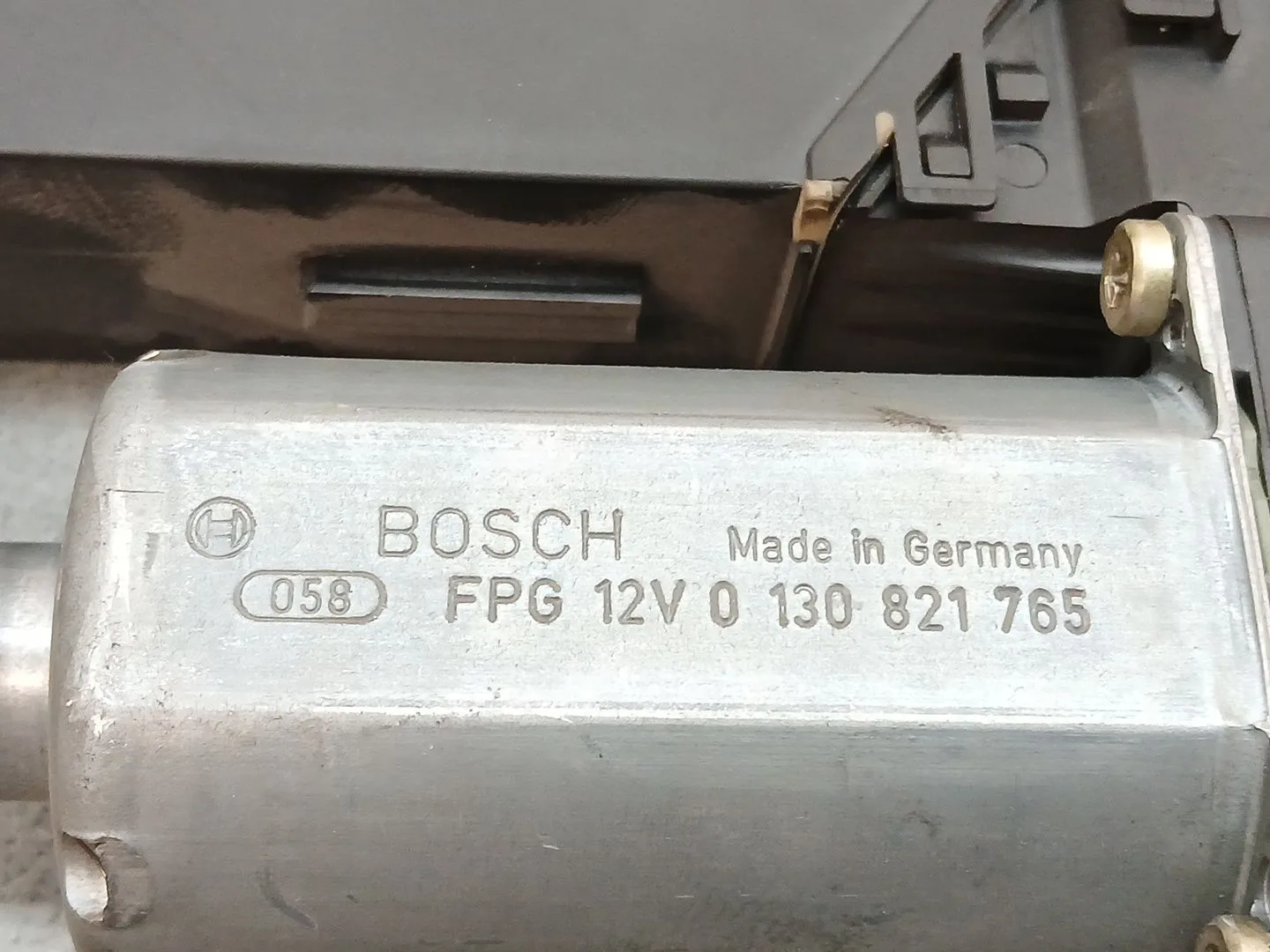 Motor Elevalunas Delantero Derecho para Volkswagen Touareg (7La)