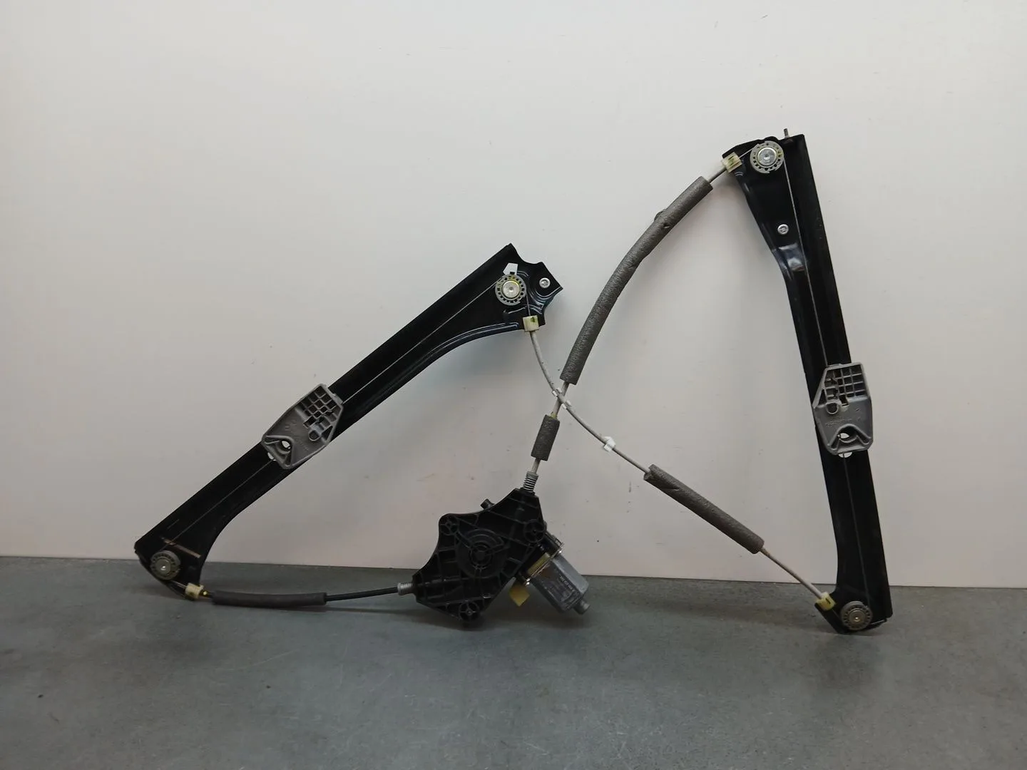 Elevalunas Delantero Izquierdo para Skoda Superb (3V3)