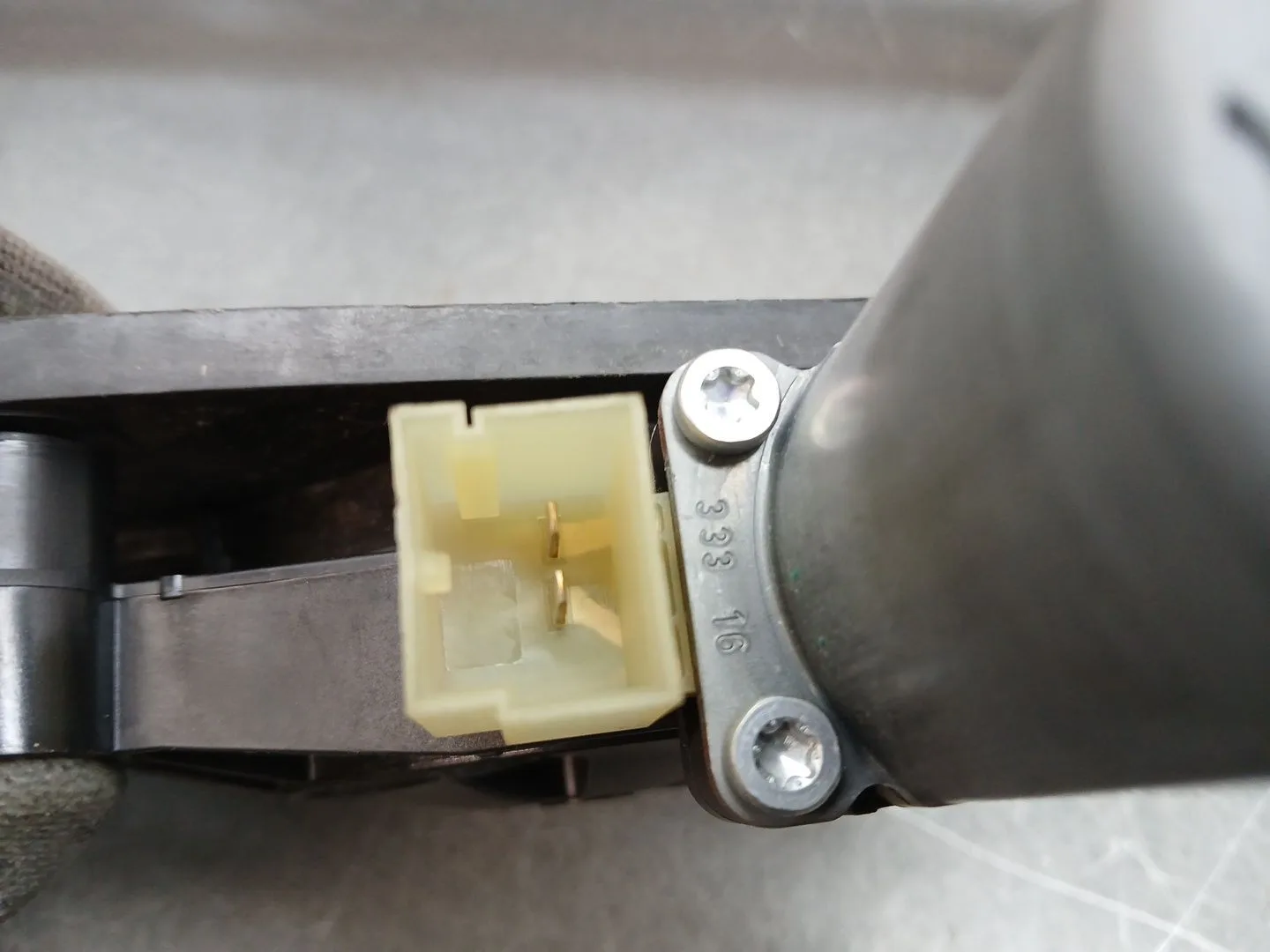 Elevalunas Delantero Izquierdo para Skoda Superb (3V3)