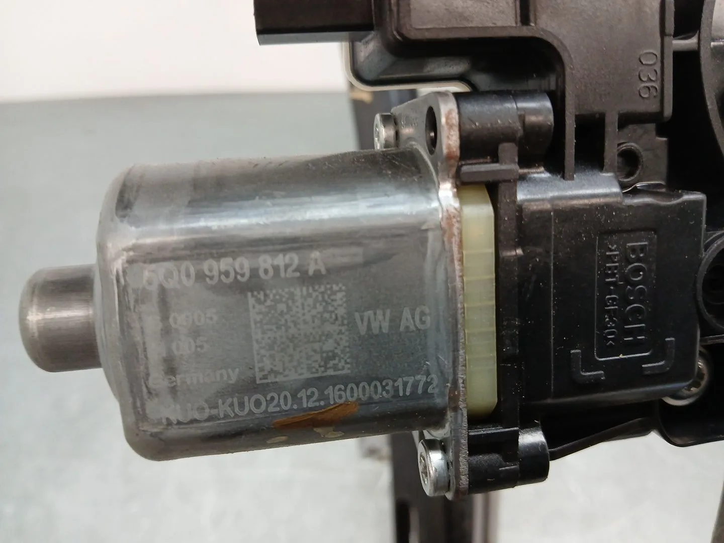 Elevalunas Trasero Derecho para Skoda Superb (3V3)