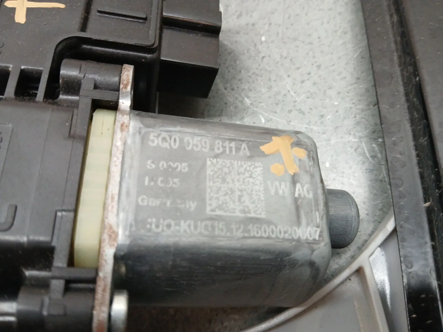 Elevalunas Trasero Izquierdo para Skoda Superb (3V3)
