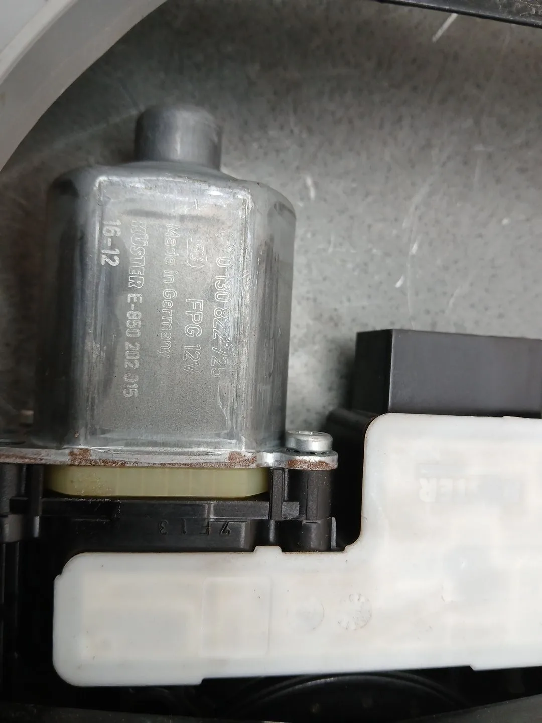 Elevalunas Trasero Izquierdo para Skoda Superb (3V3)