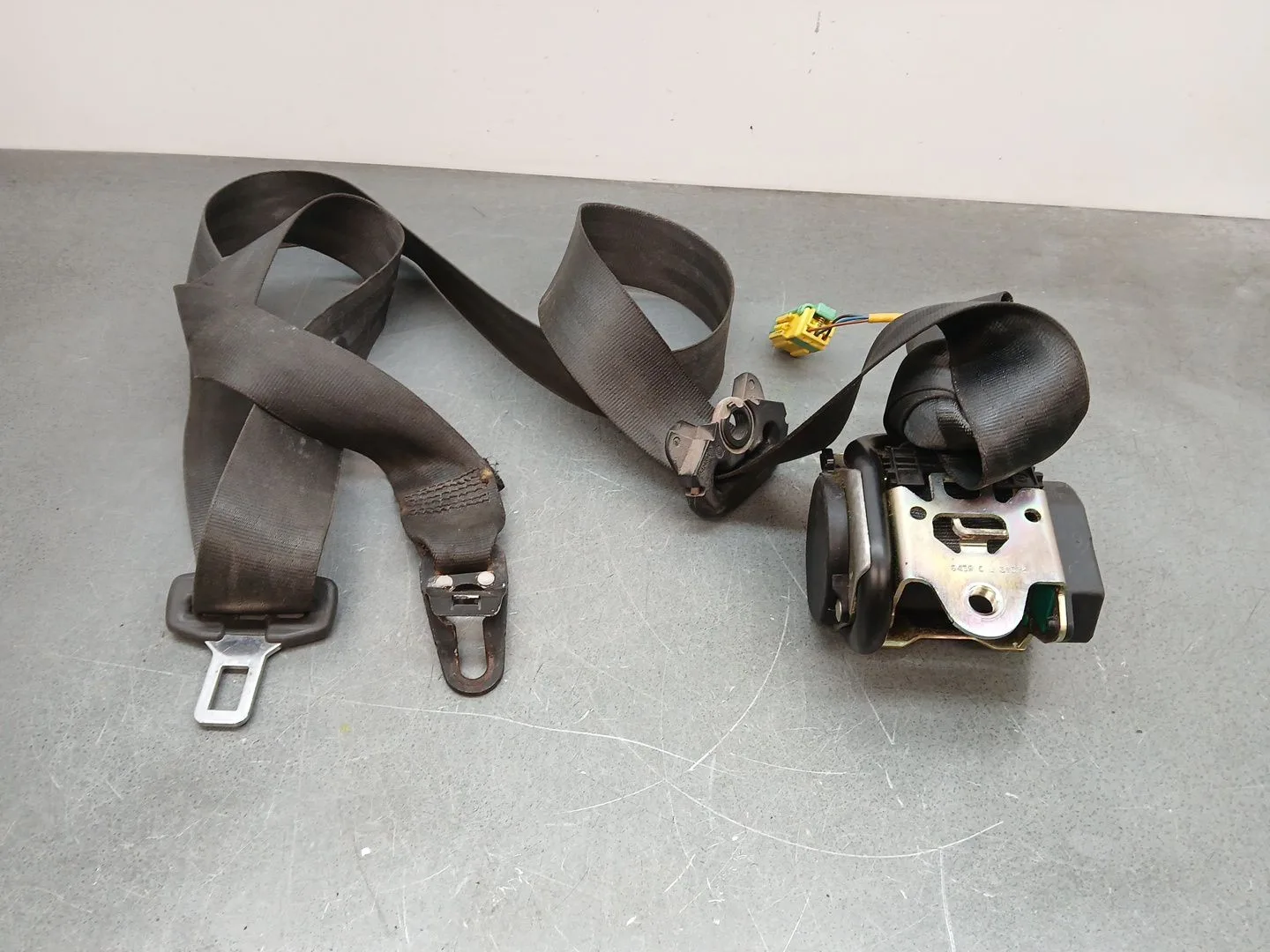 Pretensor Airbag Derecho para Volkswagen Touareg (7La)