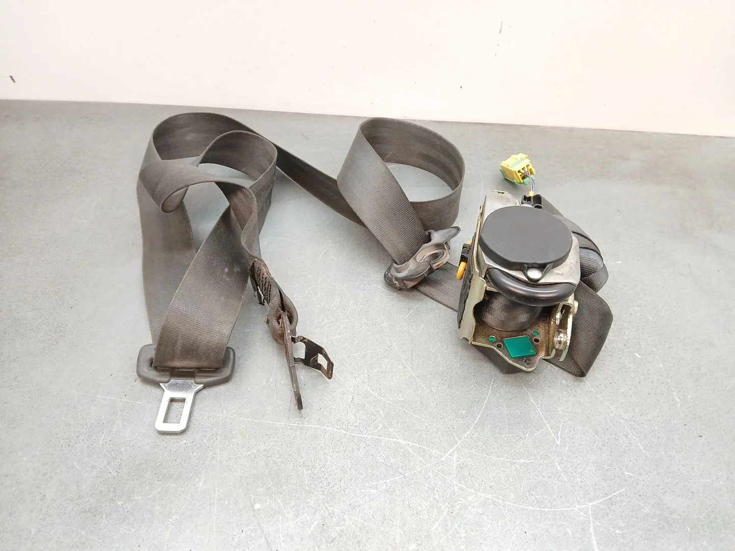 Pretensor Airbag Derecho para Volkswagen Touareg (7La)