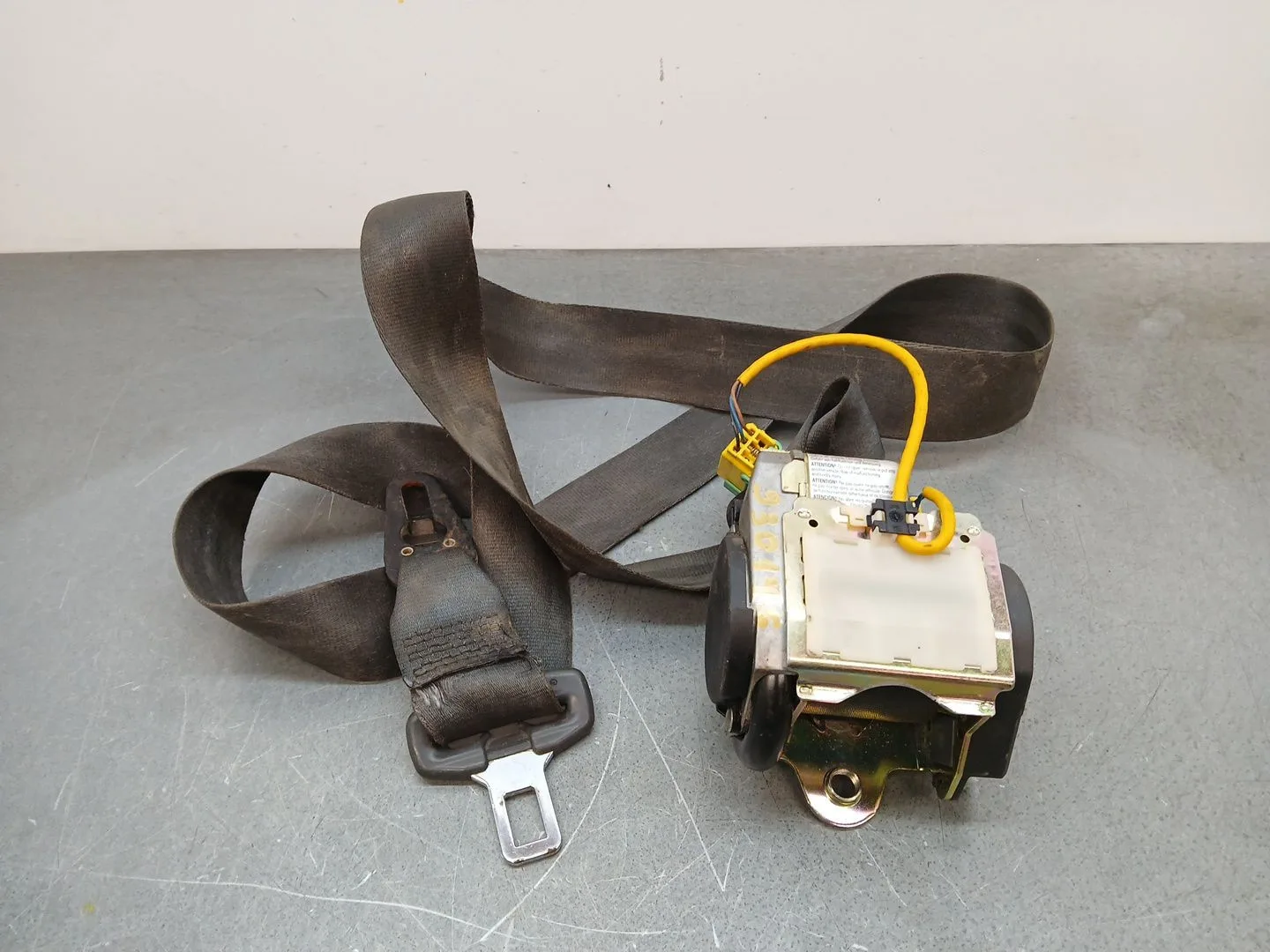 Pretensor Airbag Izquierdo para Volkswagen Touareg (7La)