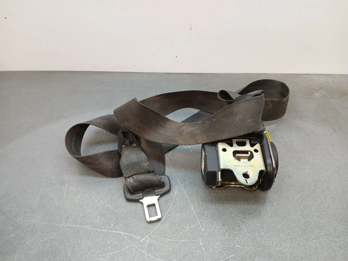 Pretensor Airbag Izquierdo para Volkswagen Touareg (7La)