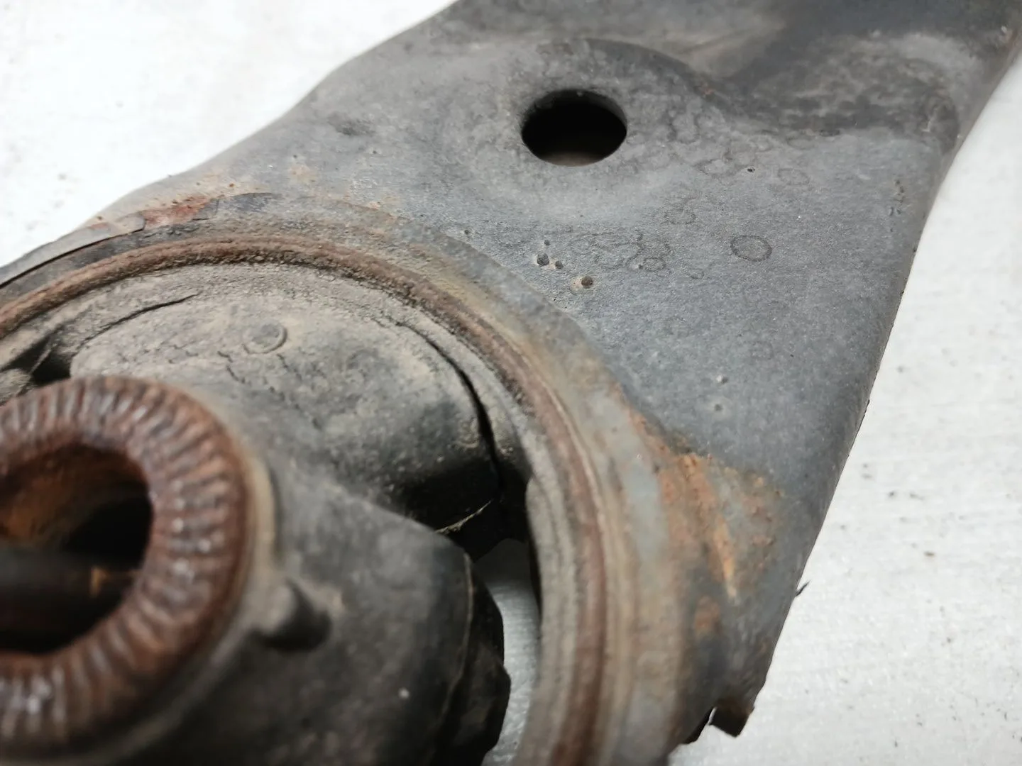 Brazo Suspension Inferior Delantero Derecho para Hyundai Ix35