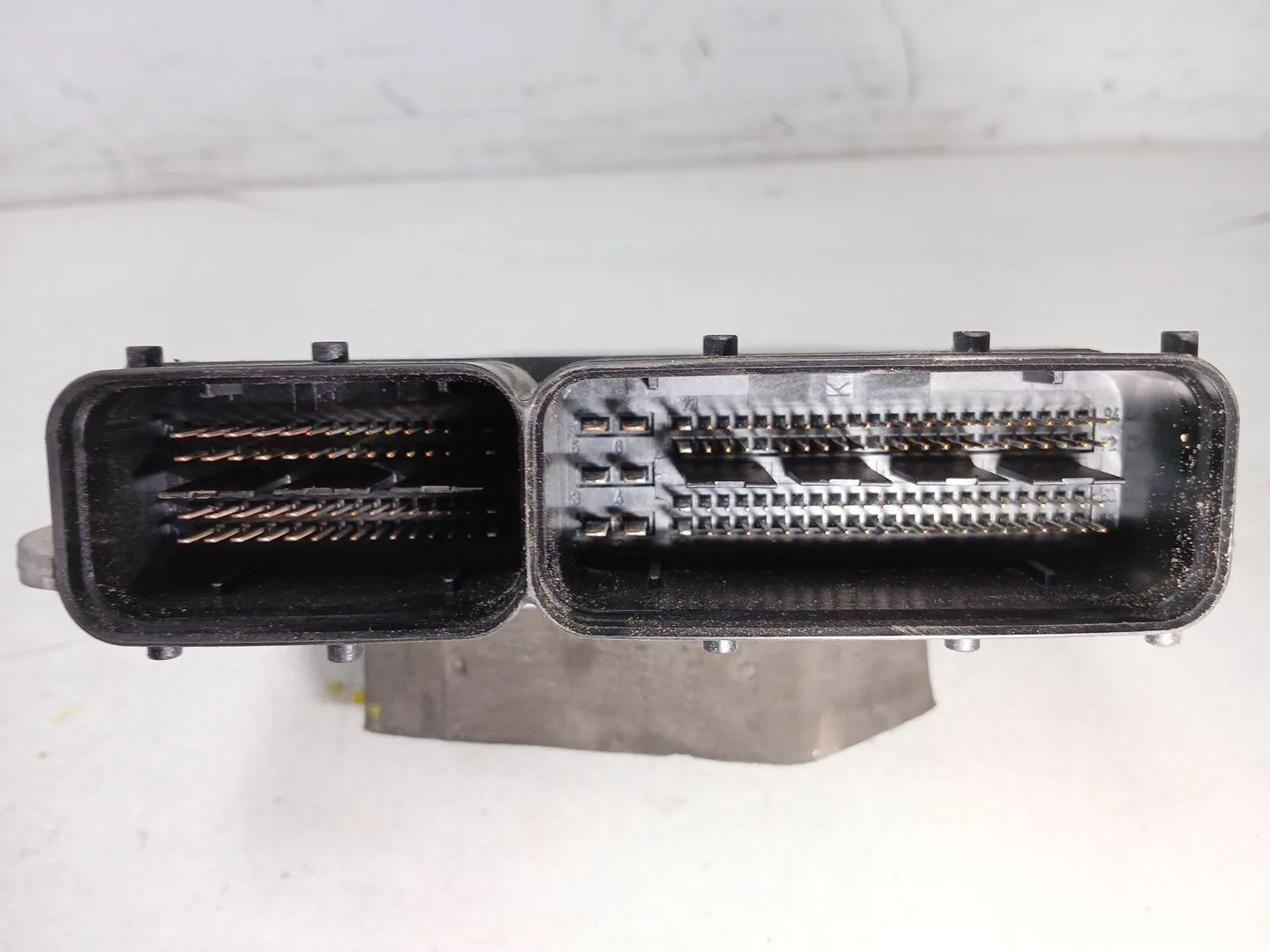 Centralita Motor Uce para Volkswagen Golf V (1K1)