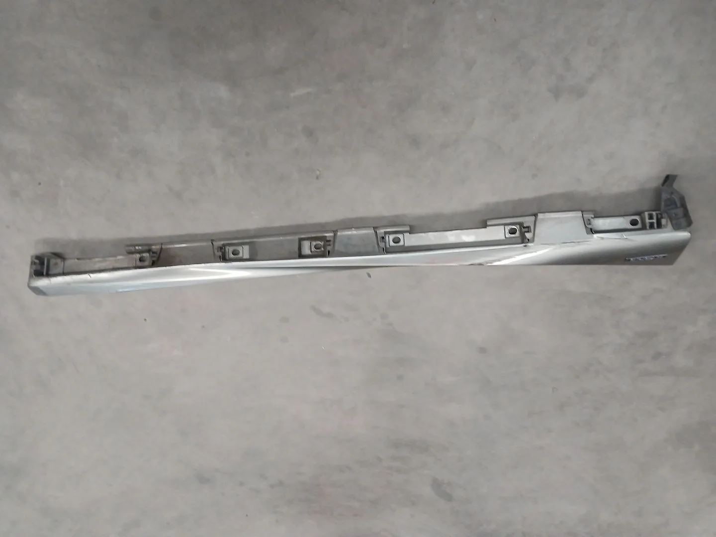 Faldon Lateral para Lexus Is Iii (_E3_)