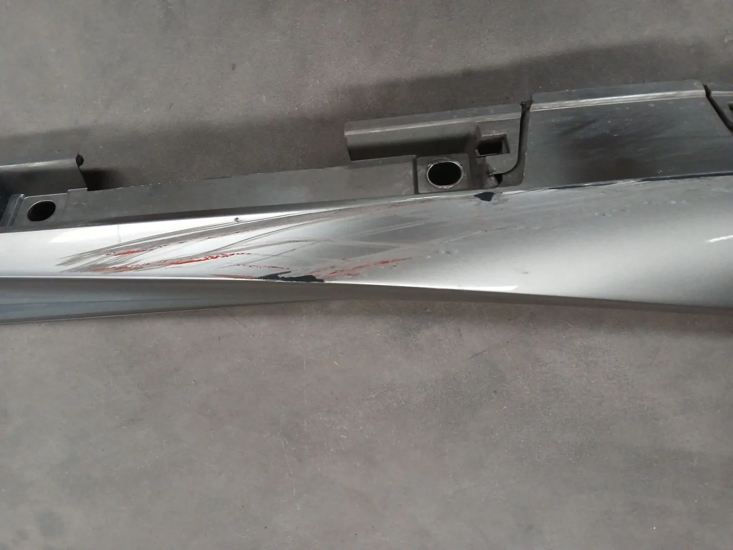 Faldon Lateral para Lexus Is Iii (_E3_)