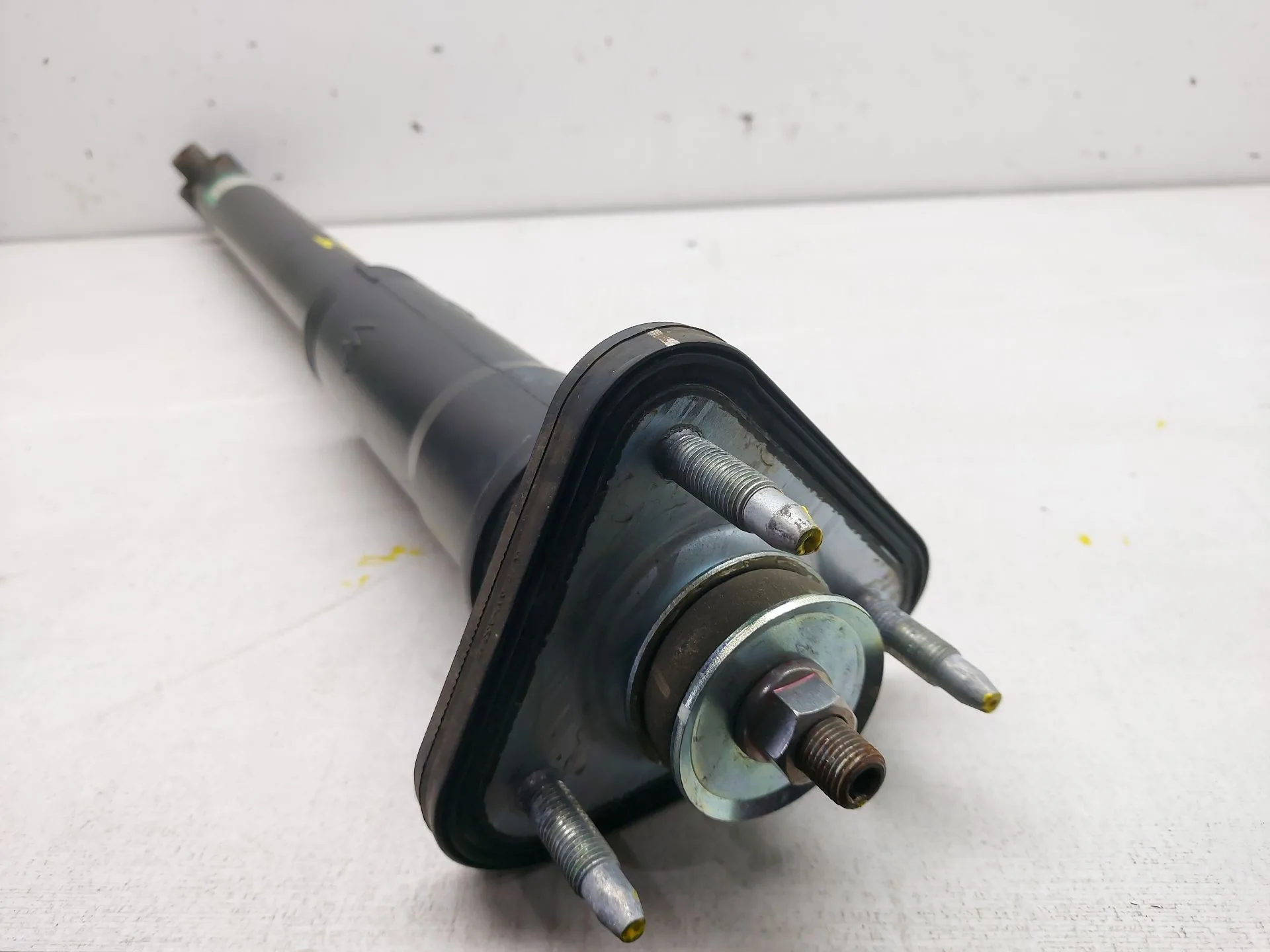 Amortiguador Trasero Derecho para Lexus Is Iii (_E3_)