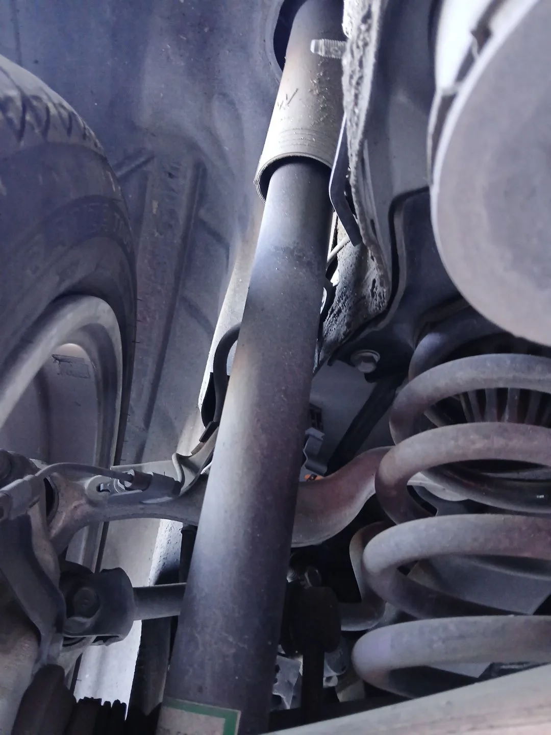 Amortiguador Trasero Izquierdo para Lexus Is Iii (_E3_)