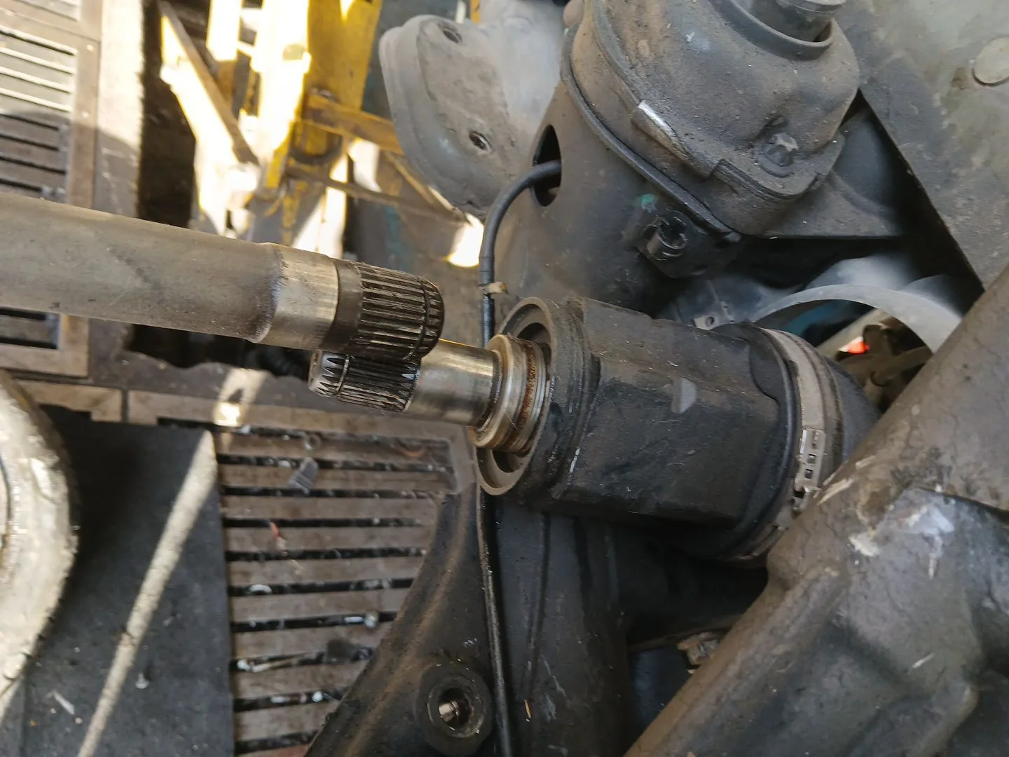 Transmision Delantera Izquierda para Bmw X5 (E53)