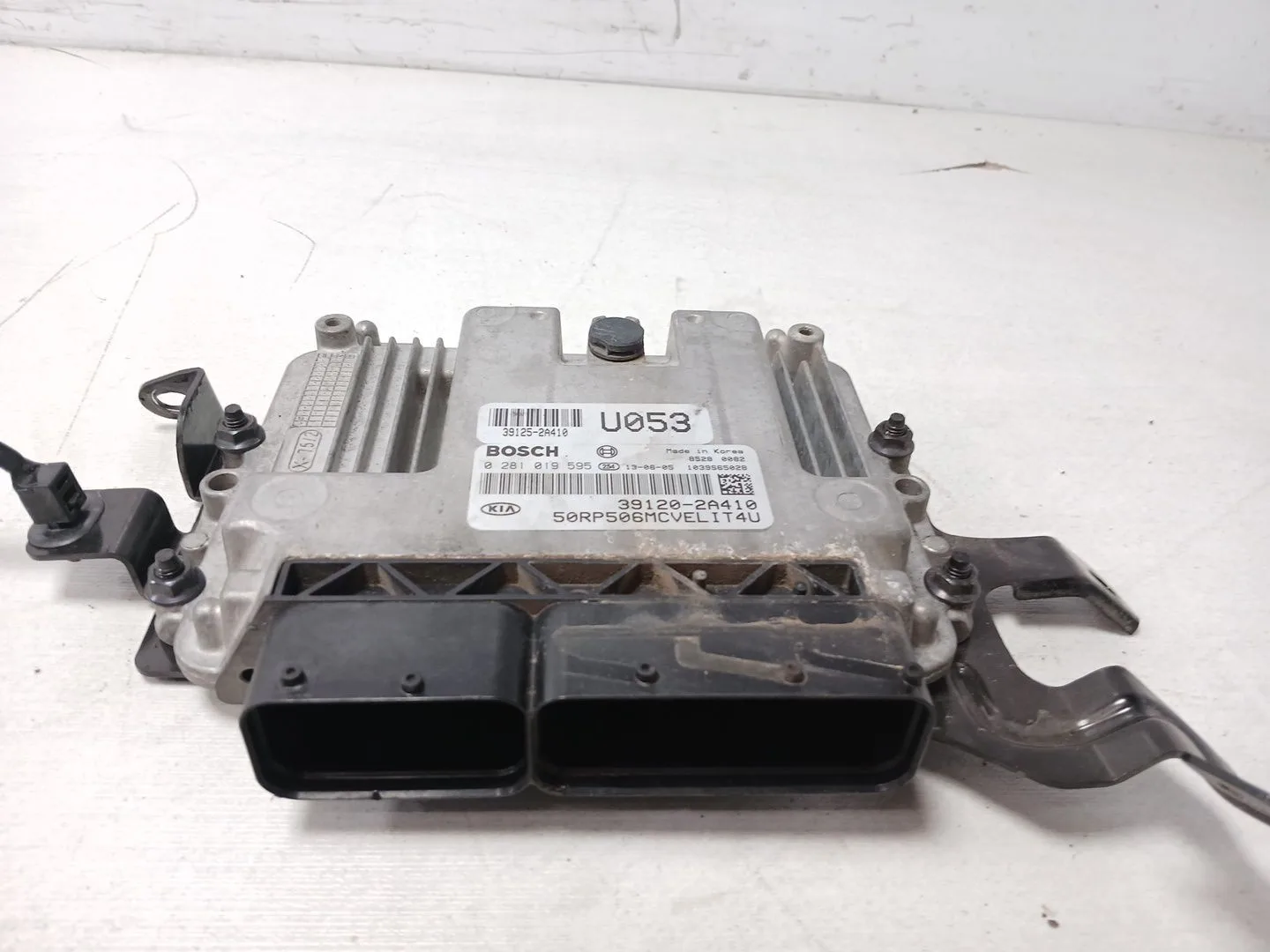 Centralita Motor Uce para Kia Carens ( )