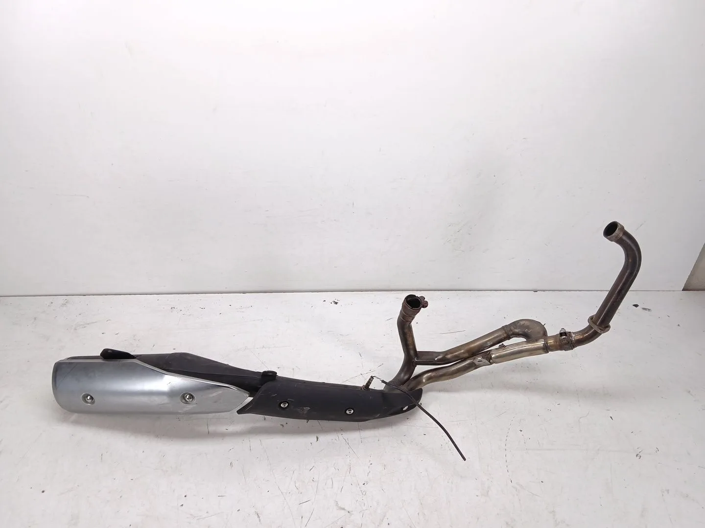 Tubo Escape Trasero para Suzuki Dl