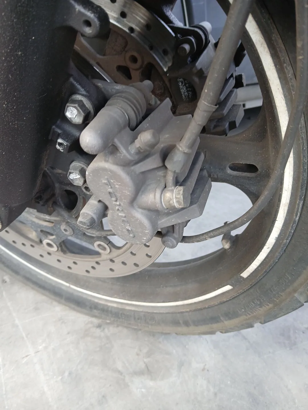 Pinza Freno Delantera Izquierda para Suzuki Dl