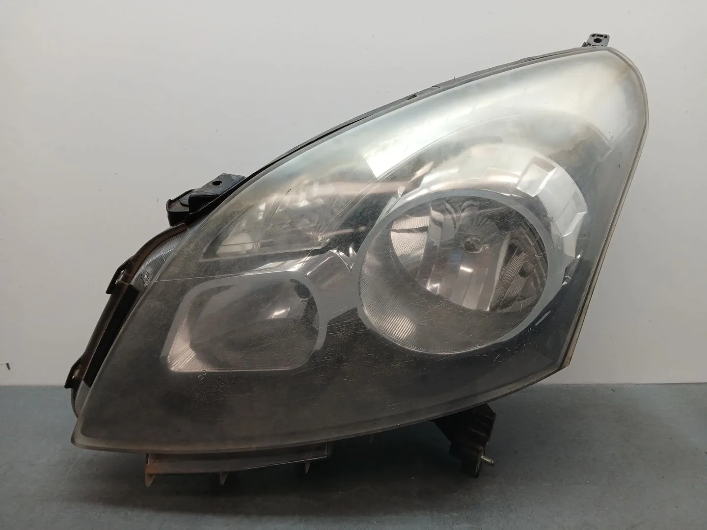 Faro Izquierdo para Renault Koleos I (Hy_)