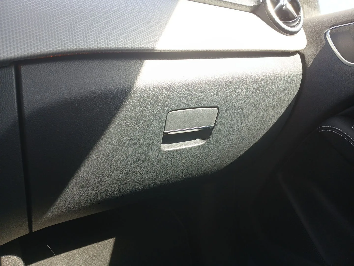 Guantera para Mercedes-Benz Clase B Sports Tourer (W246, W242)