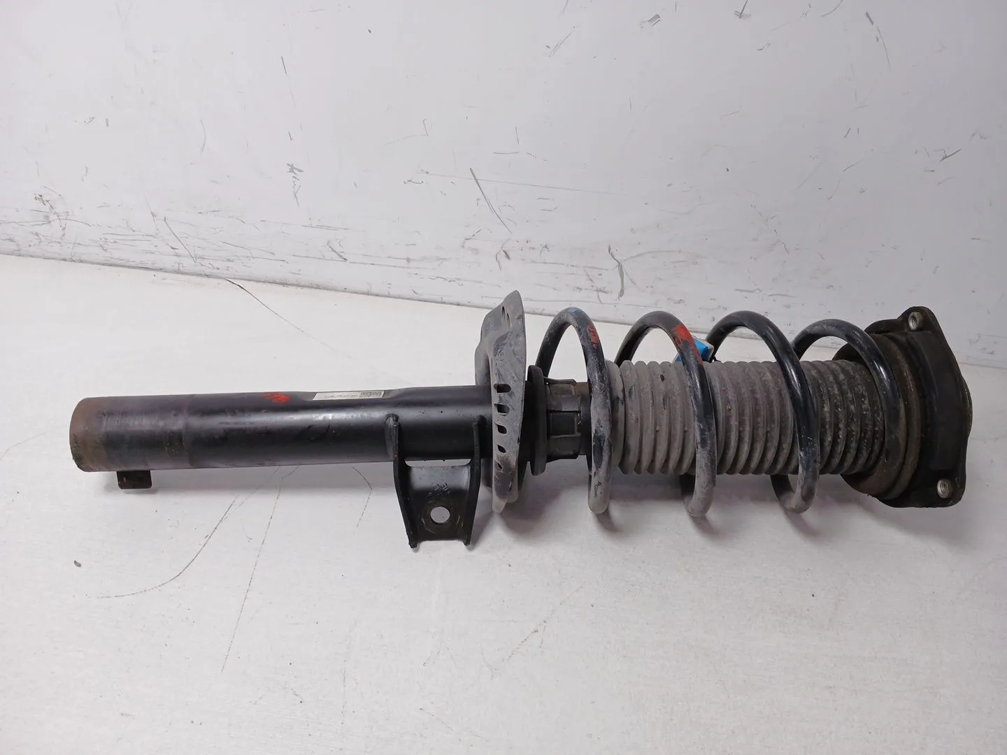 Amortiguador Delantero Derecho para Volkswagen Golf Vi (5K1)