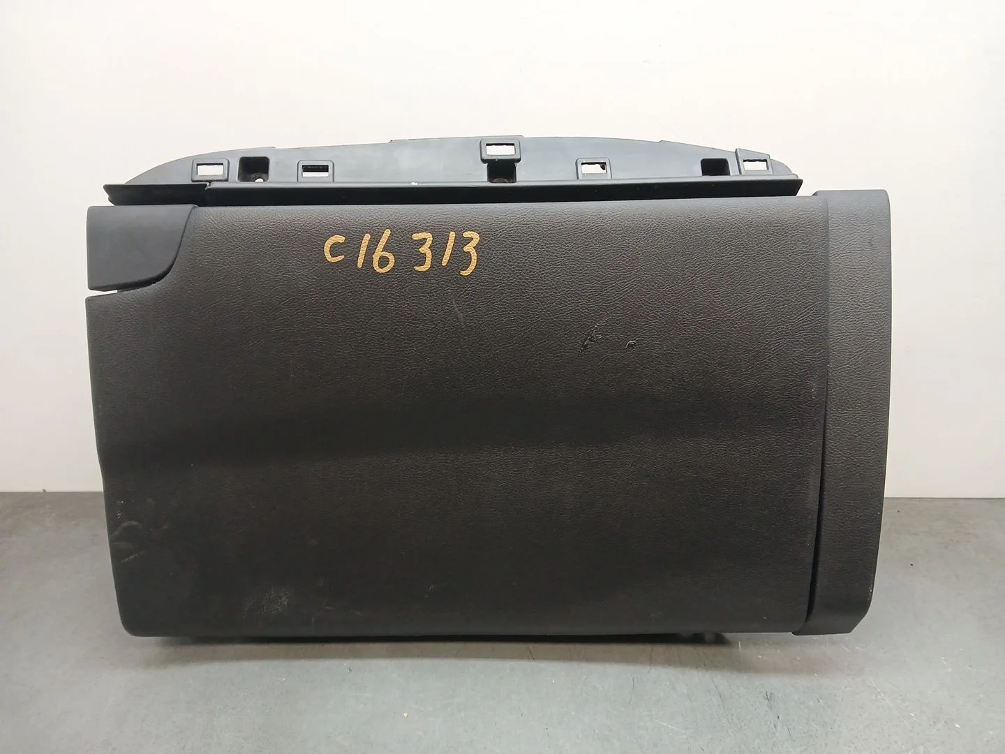 Guantera para Ford S-Max