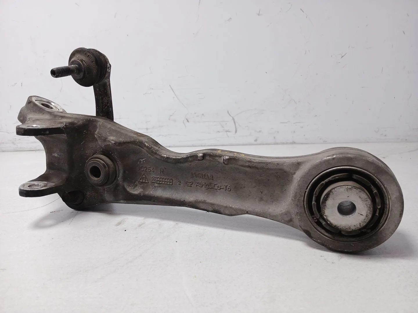 Brazo Suspension Inferior Delantero Derecho para Jaguar Xj