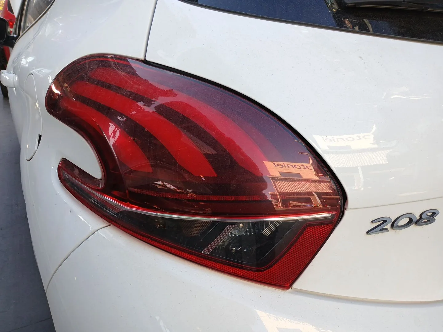 Piloto Trasero Izquierdo para Peugeot 208 I (Ca_, Cc_)
