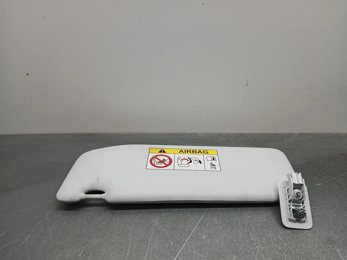 Parasol Derecho para Peugeot 208 I (Ca_, Cc_)