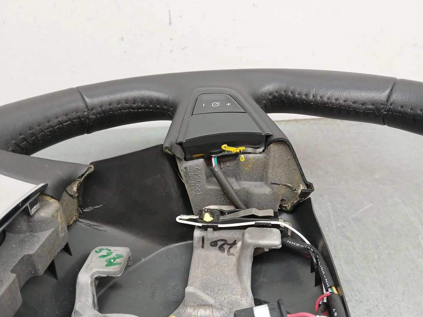 Volante para Renault Megane Iii Hatchback (Bz0/1_, B3_)
