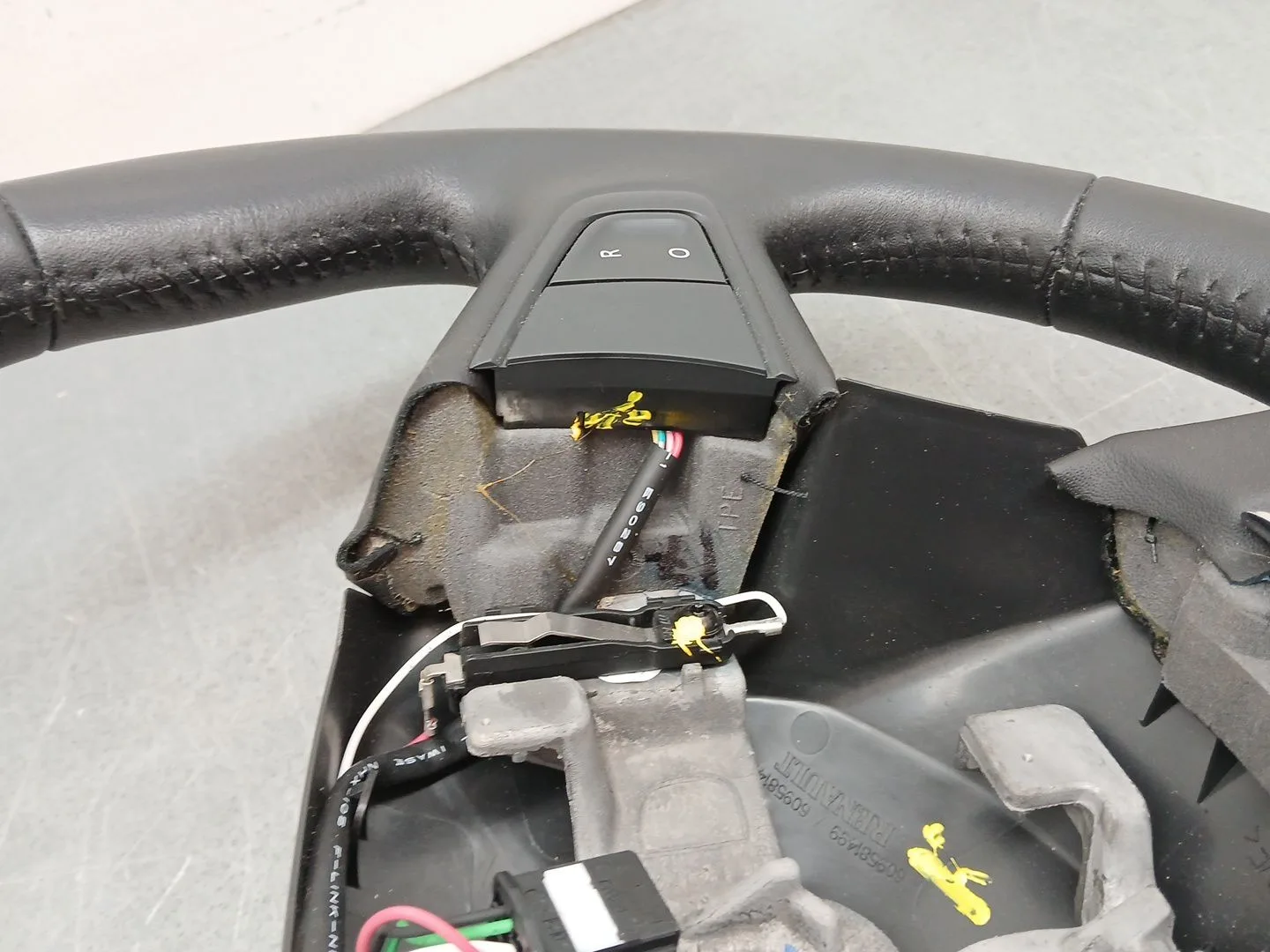 Volante para Renault Megane Iii Hatchback (Bz0/1_, B3_)