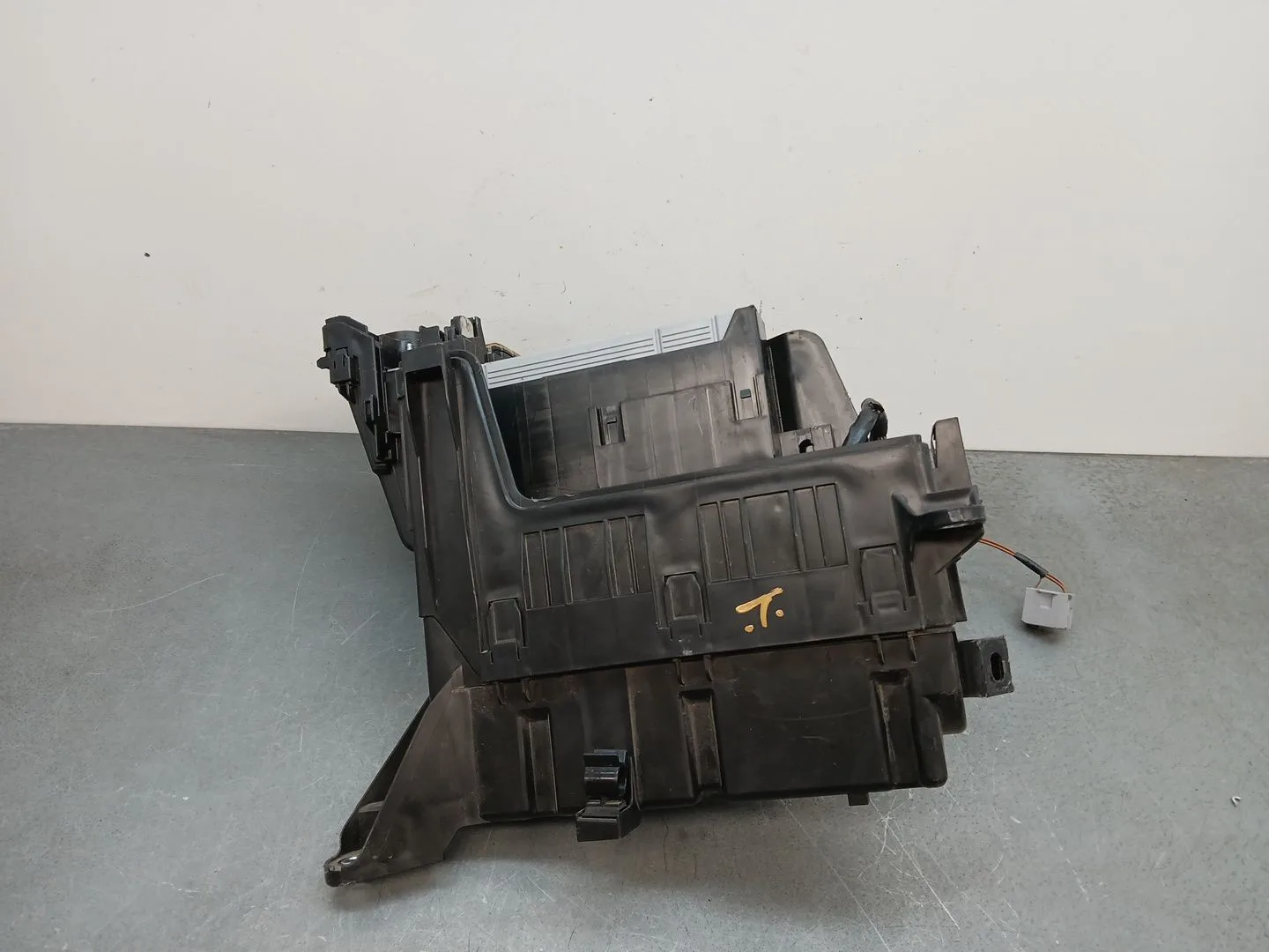Caja Reles / Fusibles para Lexus Is Iii (_E3_)