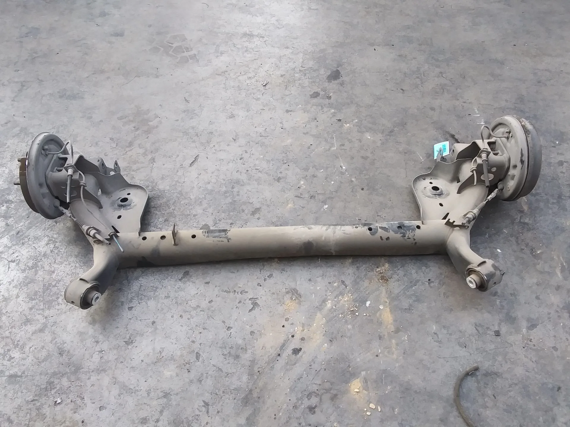 Puente Trasero para Ford Transit Courier
