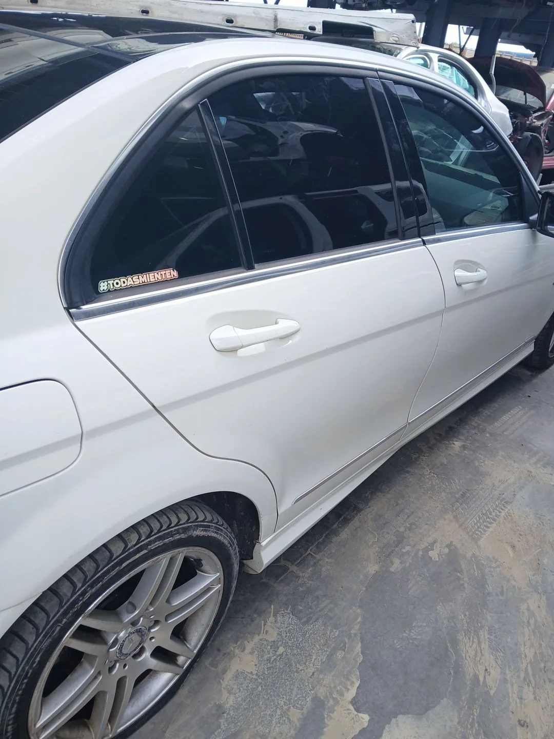 Puerta Trasera Derecha para Mercedes-Benz Clase C (W204)