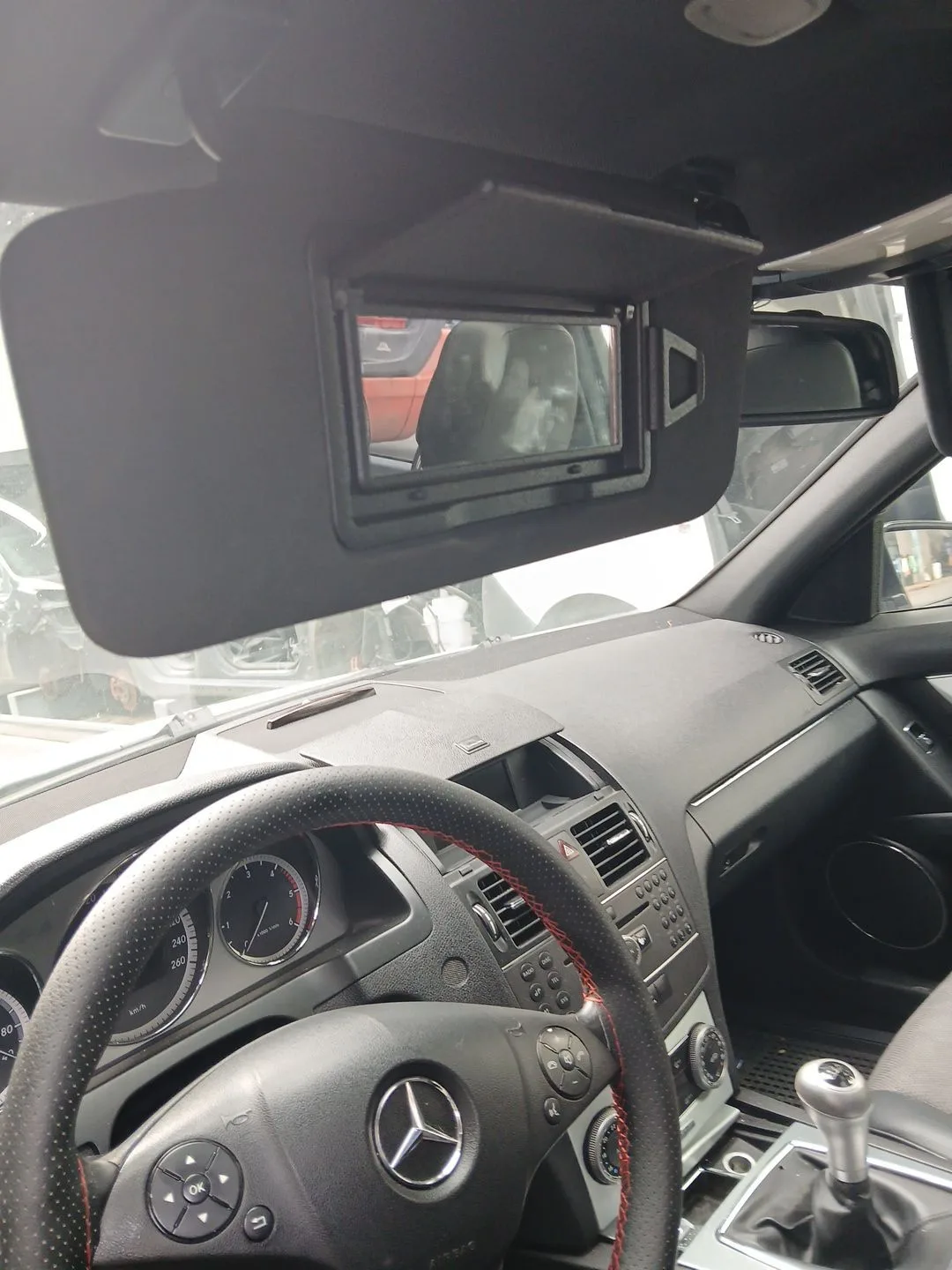 Parasol Izquierdo para Mercedes-Benz Clase C (W204)