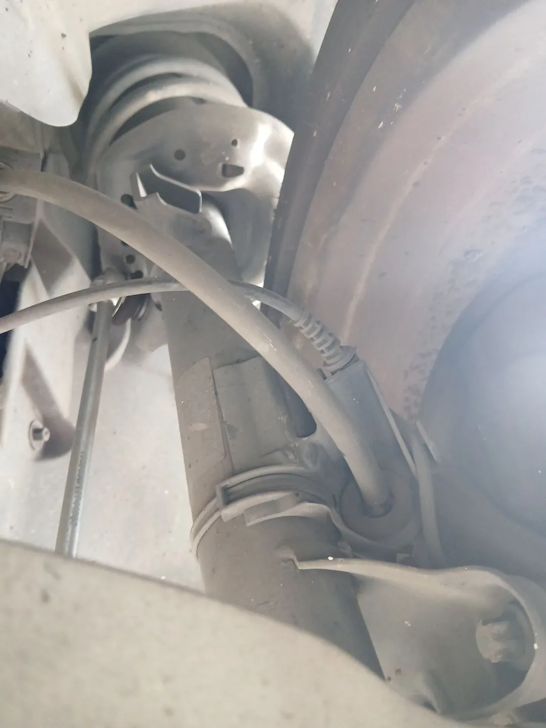Amortiguador Delantero Izquierdo para Mercedes-Benz Clase C (W204)