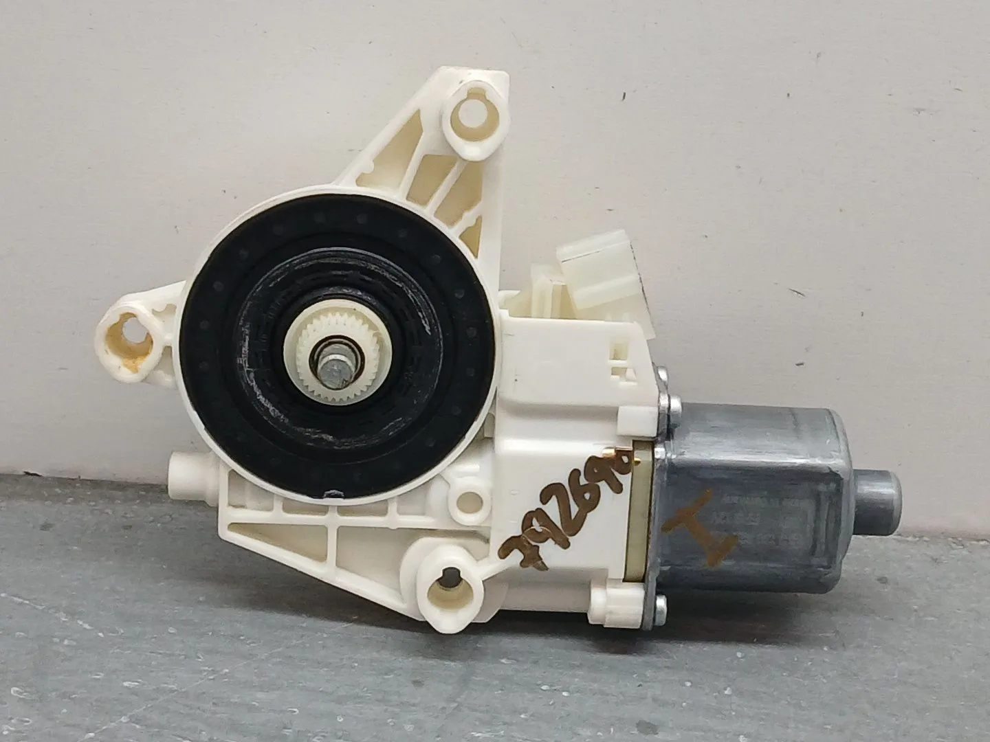 Motor Elevalunas Delantero Izquierdo para Mercedes-Benz Clase A (W176)