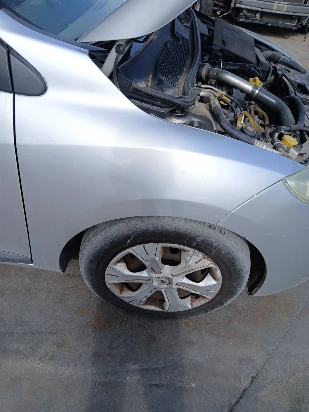 Aleta Delantera Derecha para Renault Megane Iii Hatchback (Bz0/1_, B3_)