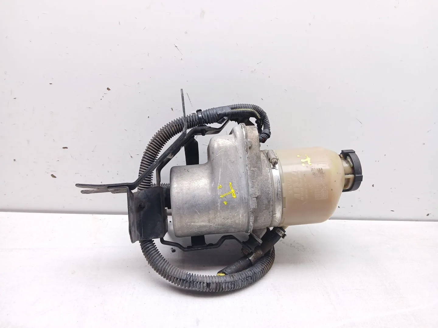 Bomba Direccion para Opel Zafira A Monospace (T98)