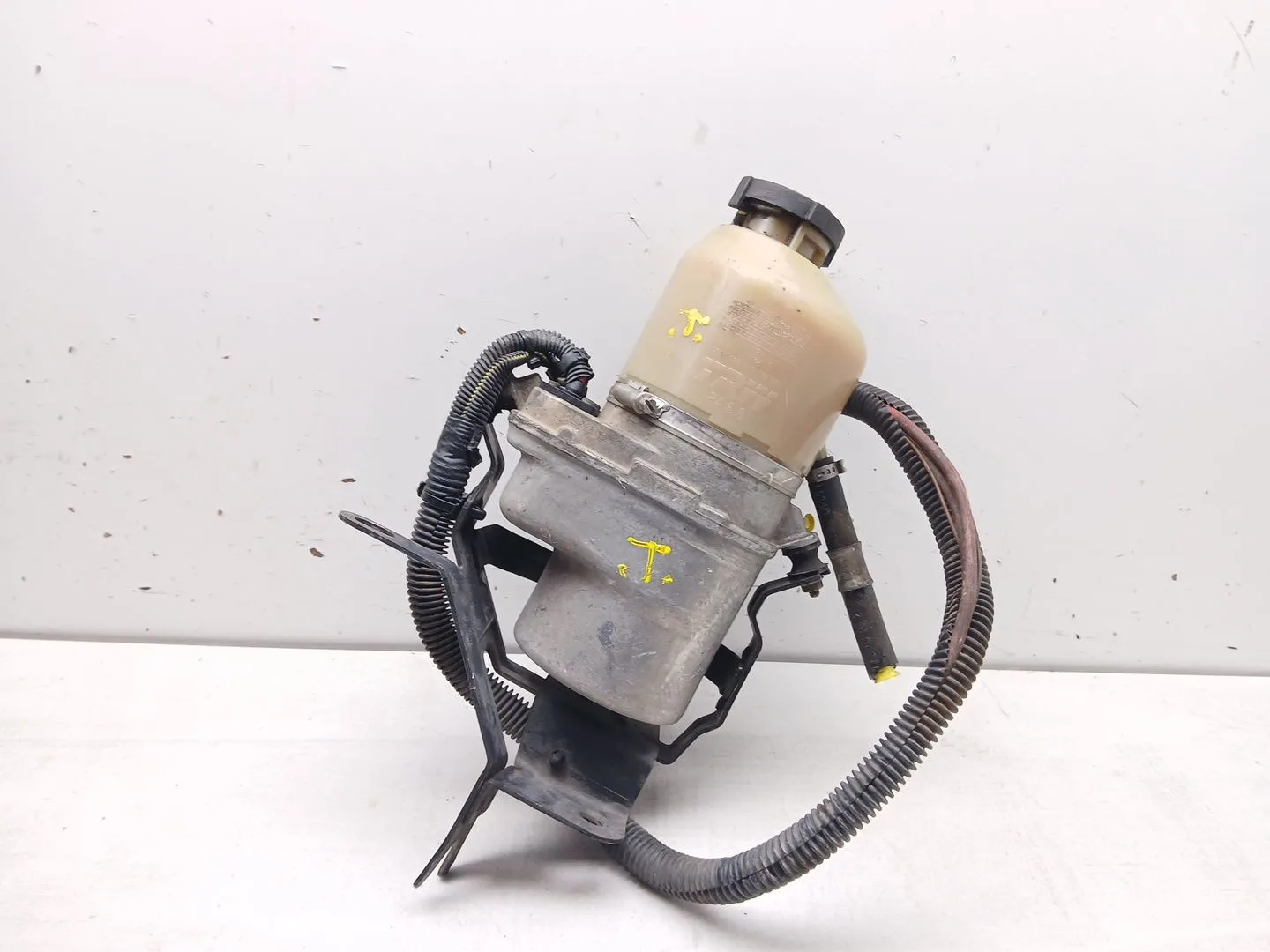 Bomba Direccion para Opel Zafira A Monospace (T98)