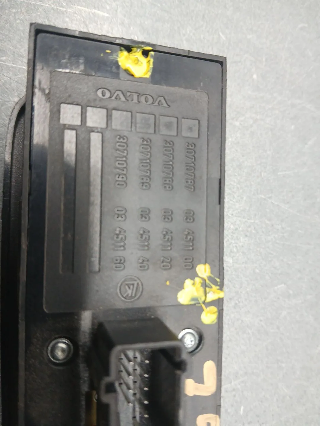 Mando Elevalunas Delantero Izquierdo para Volvo V50 (545)