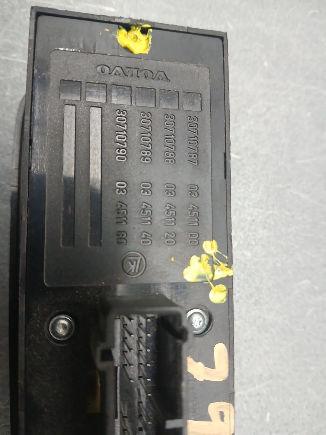 Mando Elevalunas Delantero Izquierdo para Volvo V50 (545)