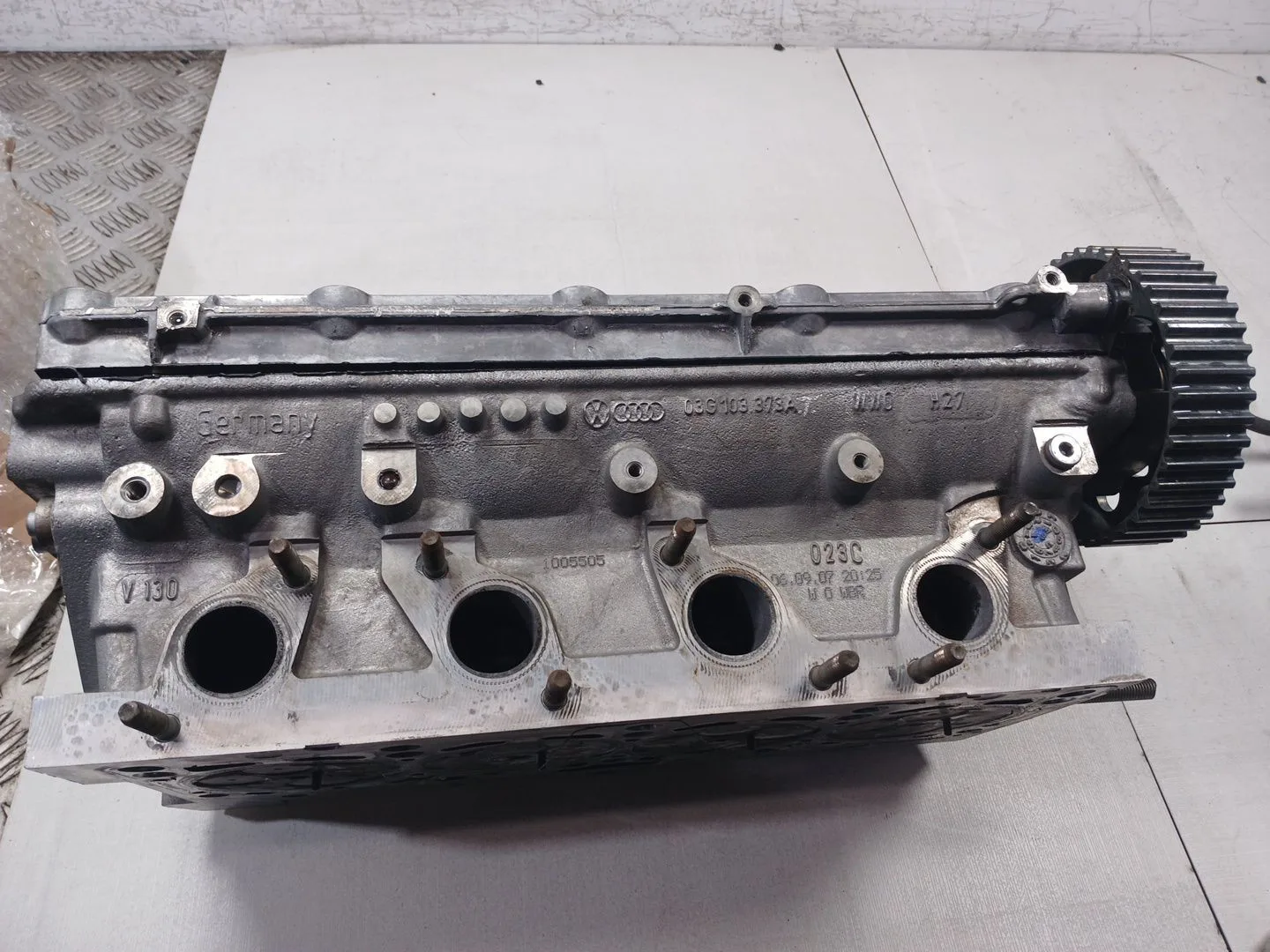 Culata para Volkswagen Passat Berlina (3C2)