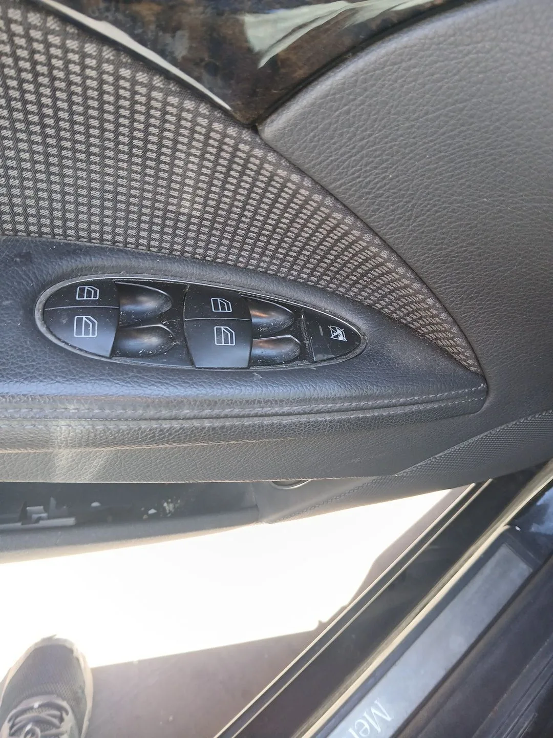 Mando Elevalunas Delantero Izquierdo para Mercedes-Benz Clase E (W211)