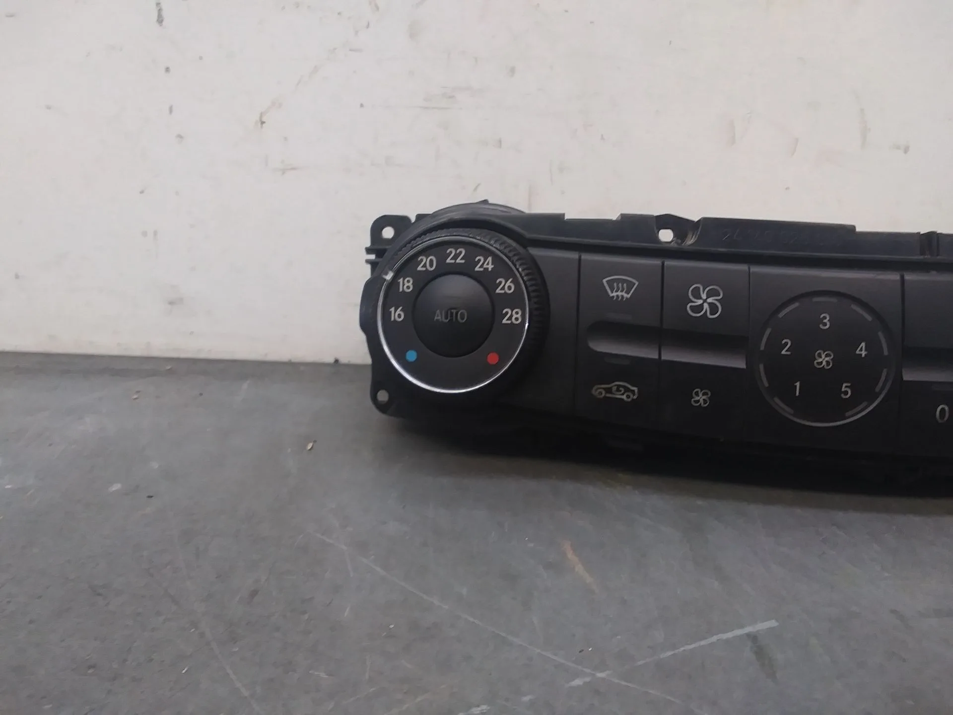 Mando Climatizador para Mercedes-Benz Clase E (W211)