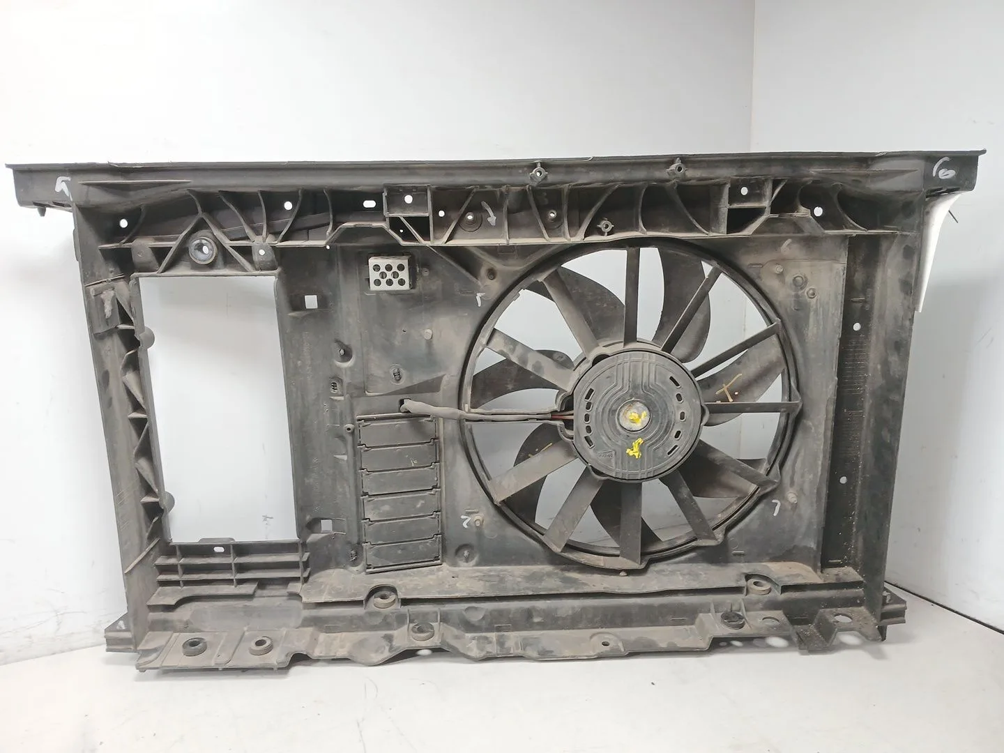 Electroventilador para Peugeot 5008 (0U_, 0E_)