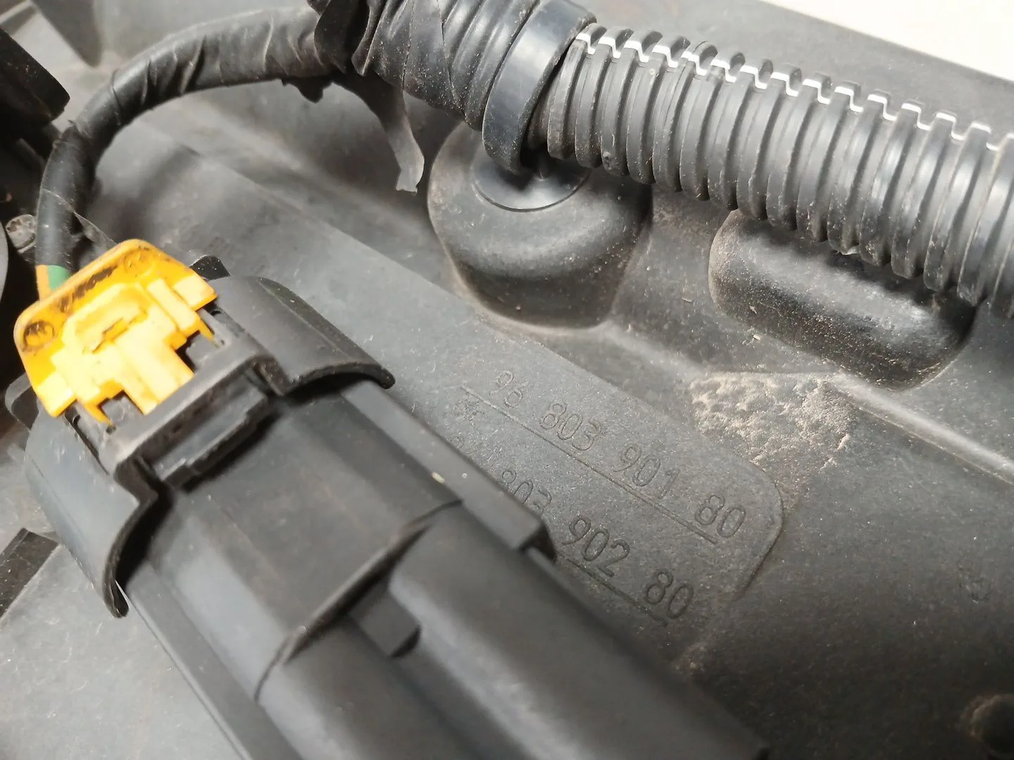 Electroventilador para Peugeot 5008 (0U_, 0E_)