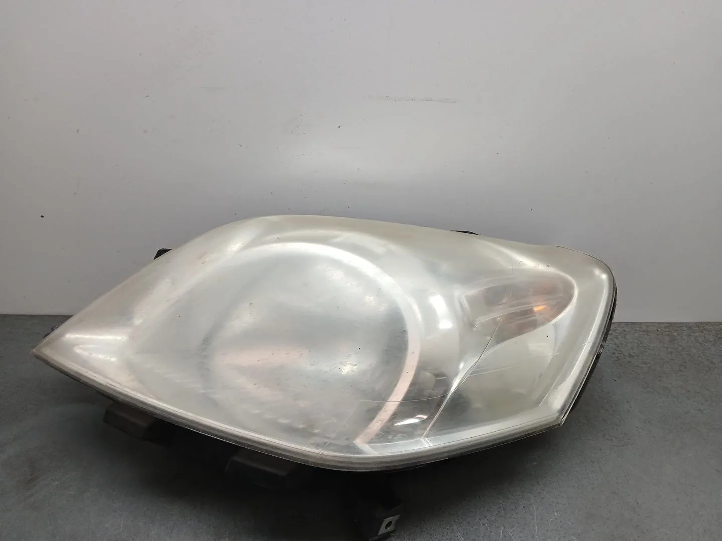 Faro Izquierdo para Fiat Fiorino Furgoneta/Monovolumen (225_)