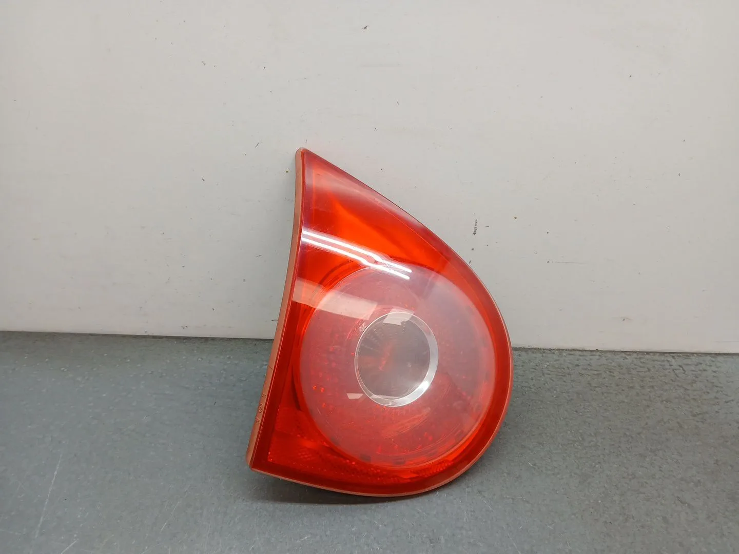Piloto Trasero Izquierdo Interior para Volkswagen Golf V (1K1)