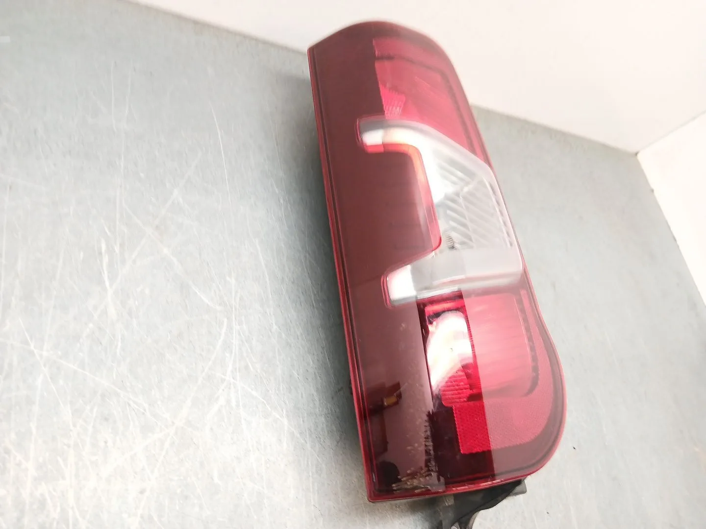 Piloto Trasero Izquierdo para Opel Combo E Tour / Life (K9)