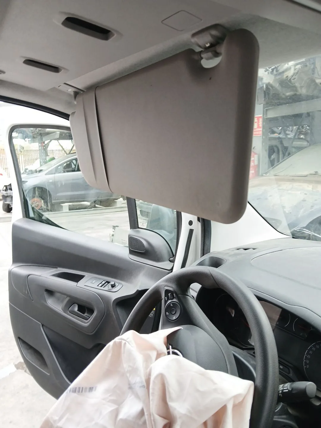 Parasol Izquierdo para Opel Combo E Tour / Life (K9)
