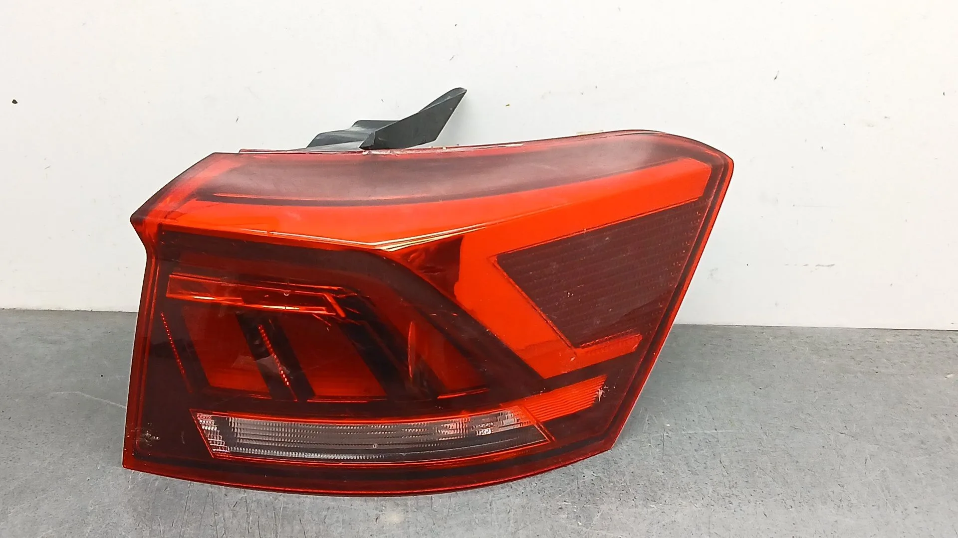Piloto Trasero Derecho para Volkswagen T-Roc (A11, D11)